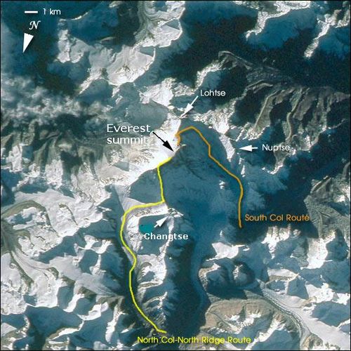 Widok Everestu z satelity